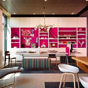 Hotel Moxy Munich Airport, Oberding